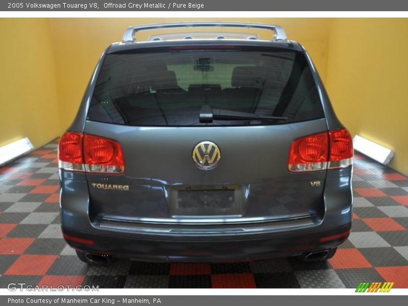 Offroad Grey Metallic / Pure Beige 2005 Volkswagen Touareg V8