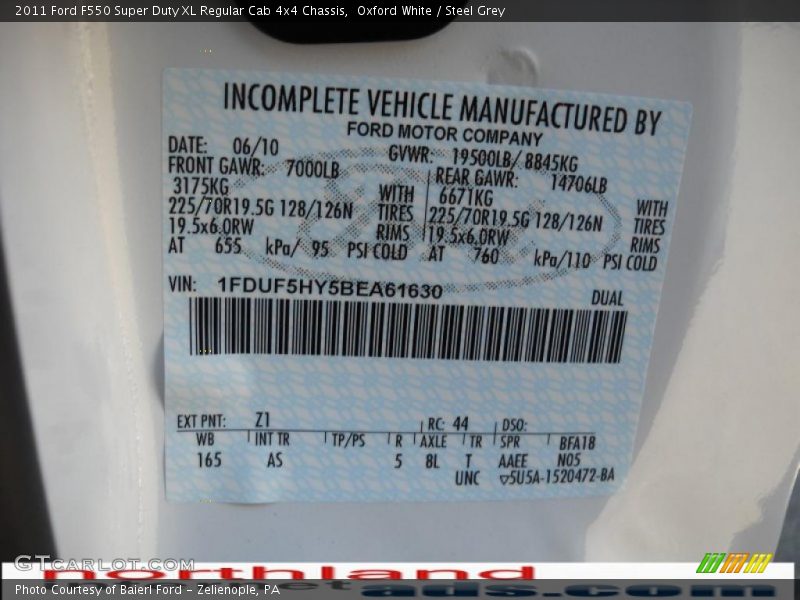 Oxford White / Steel Grey 2011 Ford F550 Super Duty XL Regular Cab 4x4 Chassis