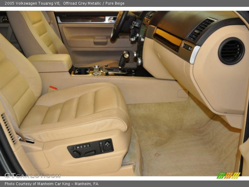 Offroad Grey Metallic / Pure Beige 2005 Volkswagen Touareg V8