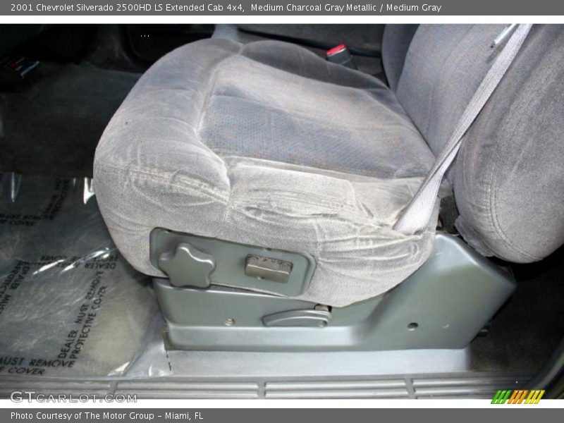 Medium Charcoal Gray Metallic / Medium Gray 2001 Chevrolet Silverado 2500HD LS Extended Cab 4x4