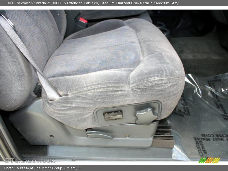 Medium Charcoal Gray Metallic / Medium Gray 2001 Chevrolet Silverado 2500HD LS Extended Cab 4x4
