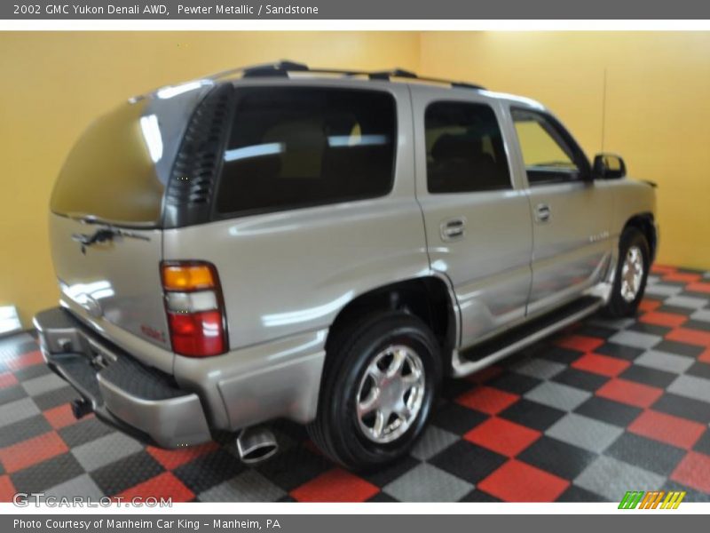 Pewter Metallic / Sandstone 2002 GMC Yukon Denali AWD