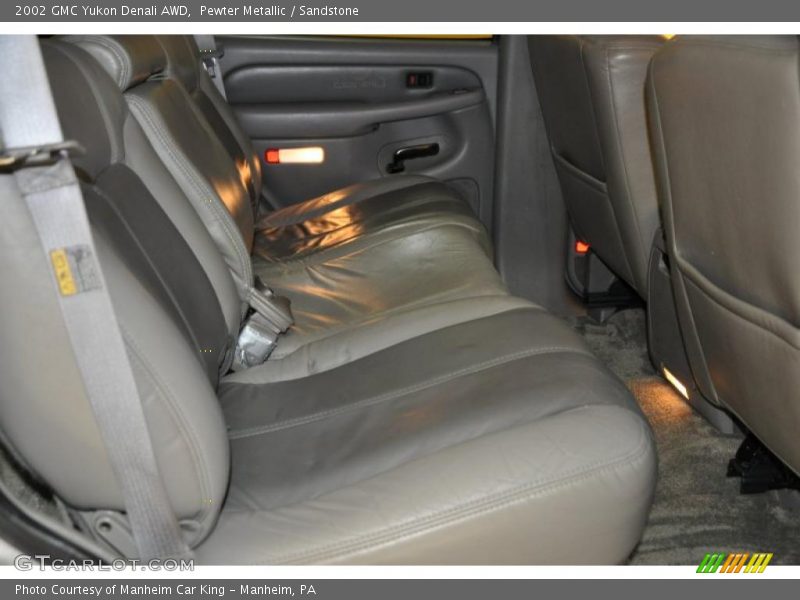 Pewter Metallic / Sandstone 2002 GMC Yukon Denali AWD