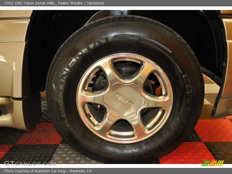 Pewter Metallic / Sandstone 2002 GMC Yukon Denali AWD