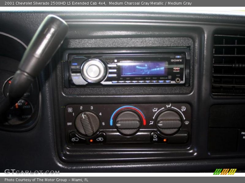 Medium Charcoal Gray Metallic / Medium Gray 2001 Chevrolet Silverado 2500HD LS Extended Cab 4x4