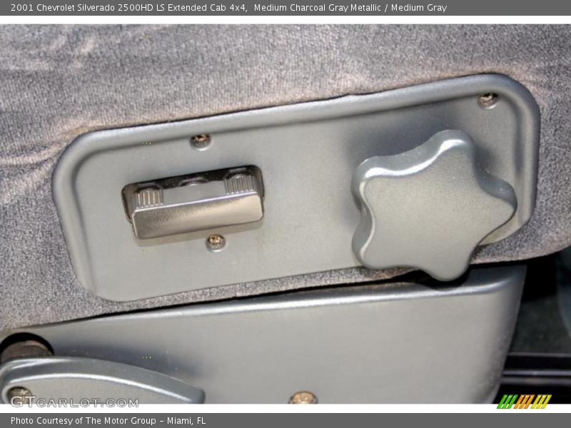 Medium Charcoal Gray Metallic / Medium Gray 2001 Chevrolet Silverado 2500HD LS Extended Cab 4x4