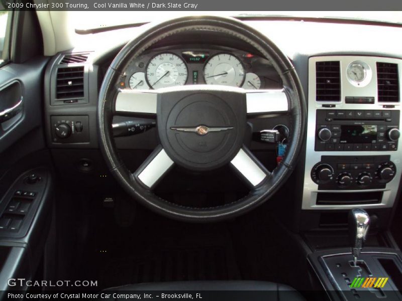 Cool Vanilla White / Dark Slate Gray 2009 Chrysler 300 Touring