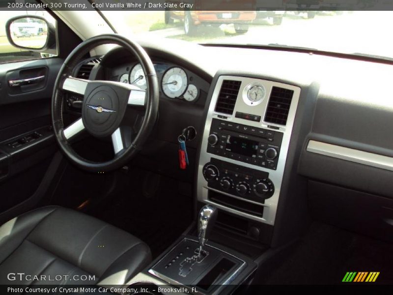 Cool Vanilla White / Dark Slate Gray 2009 Chrysler 300 Touring