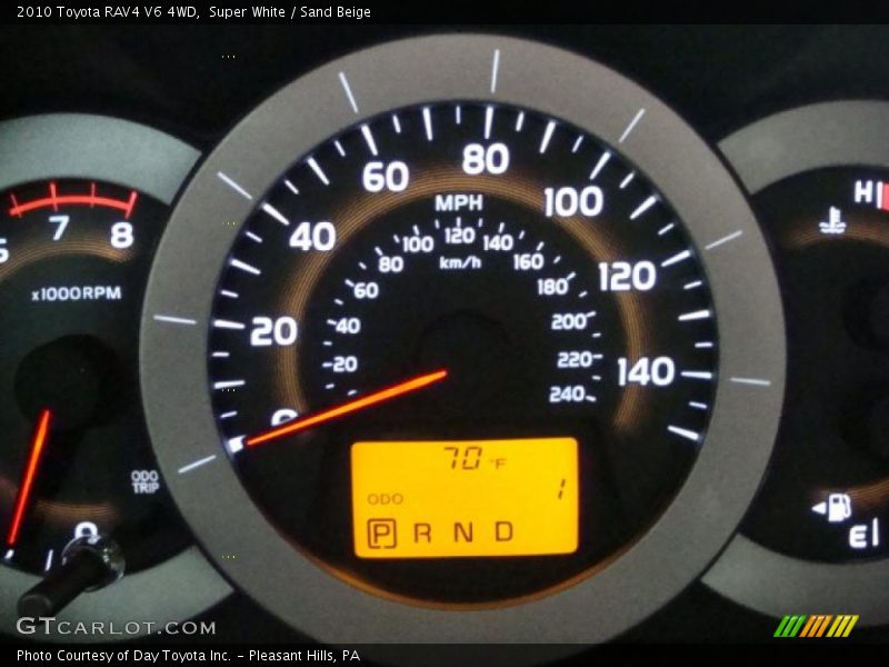 Super White / Sand Beige 2010 Toyota RAV4 V6 4WD