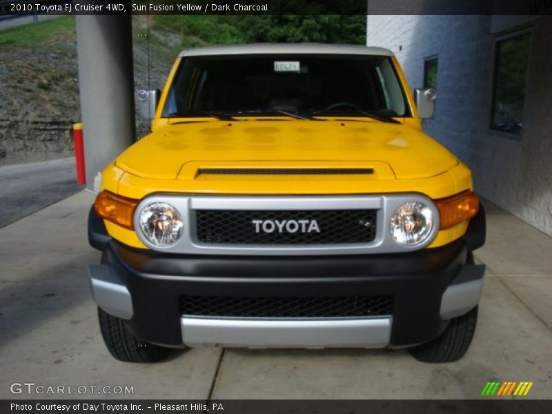 Sun Fusion Yellow / Dark Charcoal 2010 Toyota FJ Cruiser 4WD