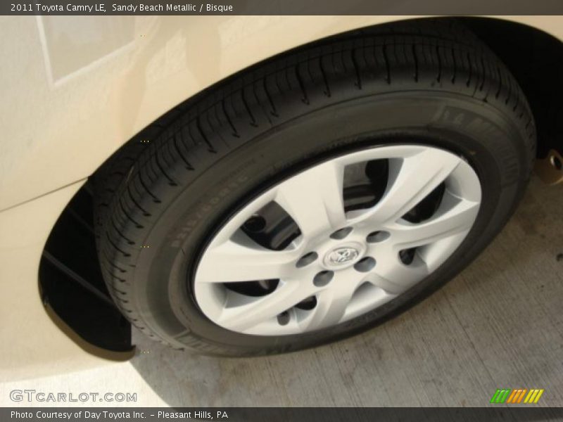 Sandy Beach Metallic / Bisque 2011 Toyota Camry LE