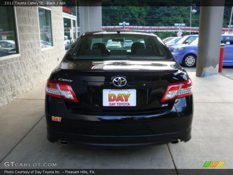 Black / Ash 2011 Toyota Camry SE