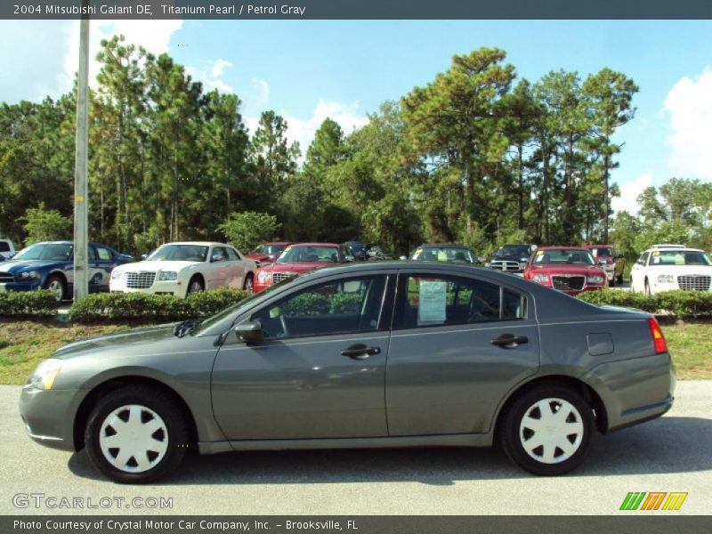 Titanium Pearl / Petrol Gray 2004 Mitsubishi Galant DE