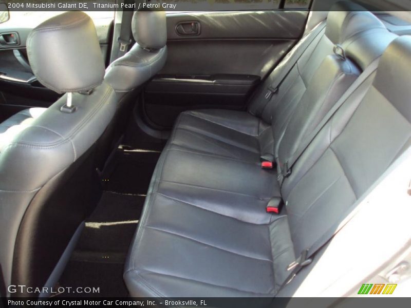 Titanium Pearl / Petrol Gray 2004 Mitsubishi Galant DE