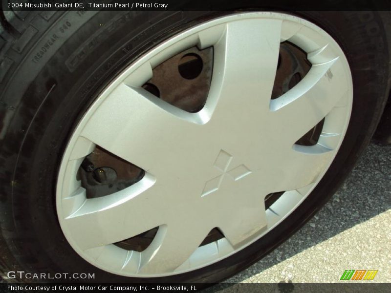 Titanium Pearl / Petrol Gray 2004 Mitsubishi Galant DE