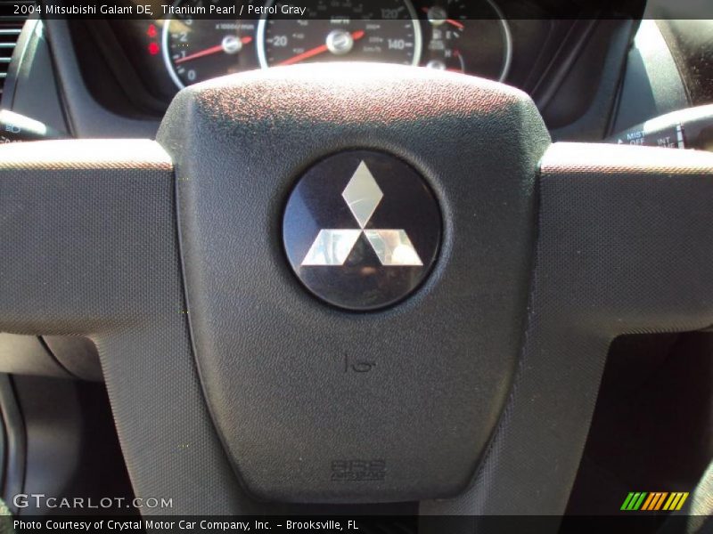 Titanium Pearl / Petrol Gray 2004 Mitsubishi Galant DE