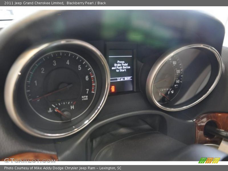 Blackberry Pearl / Black 2011 Jeep Grand Cherokee Limited