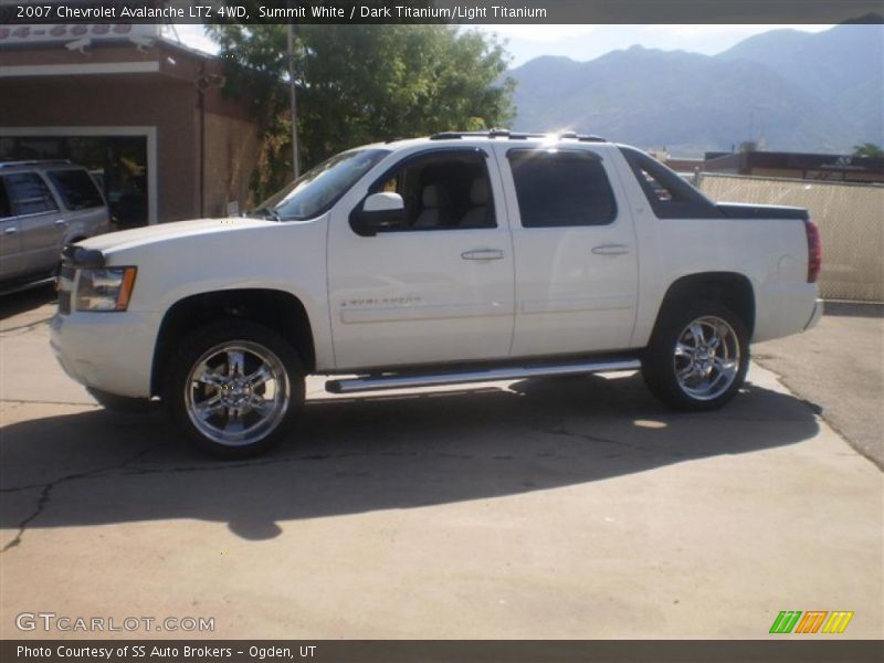 Summit White / Dark Titanium/Light Titanium 2007 Chevrolet Avalanche LTZ 4WD