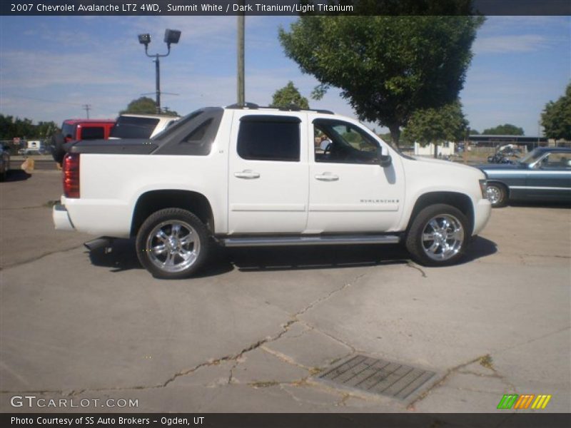 Summit White / Dark Titanium/Light Titanium 2007 Chevrolet Avalanche LTZ 4WD