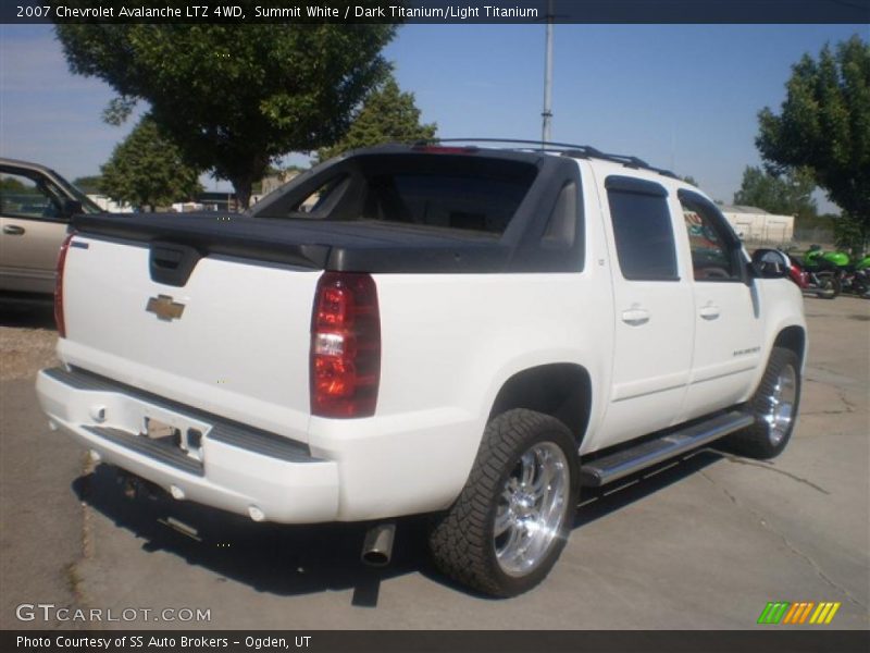 Summit White / Dark Titanium/Light Titanium 2007 Chevrolet Avalanche LTZ 4WD
