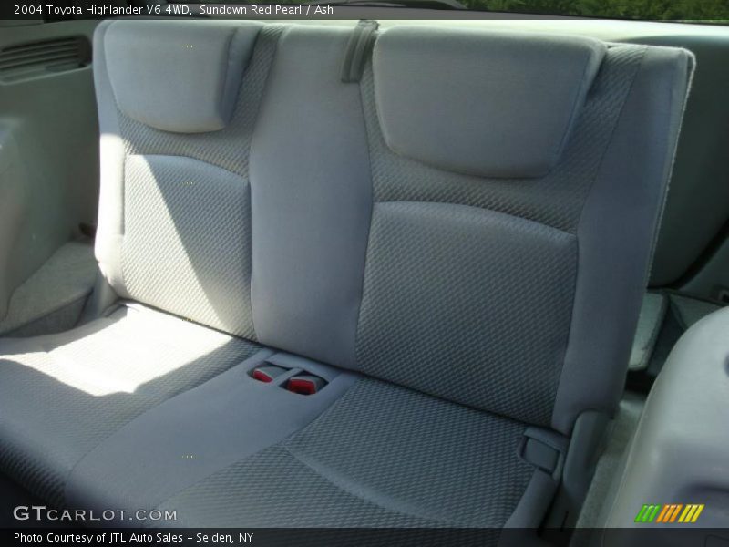 Sundown Red Pearl / Ash 2004 Toyota Highlander V6 4WD