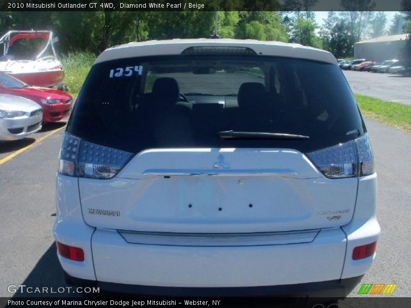 Diamond White Pearl / Beige 2010 Mitsubishi Outlander GT 4WD