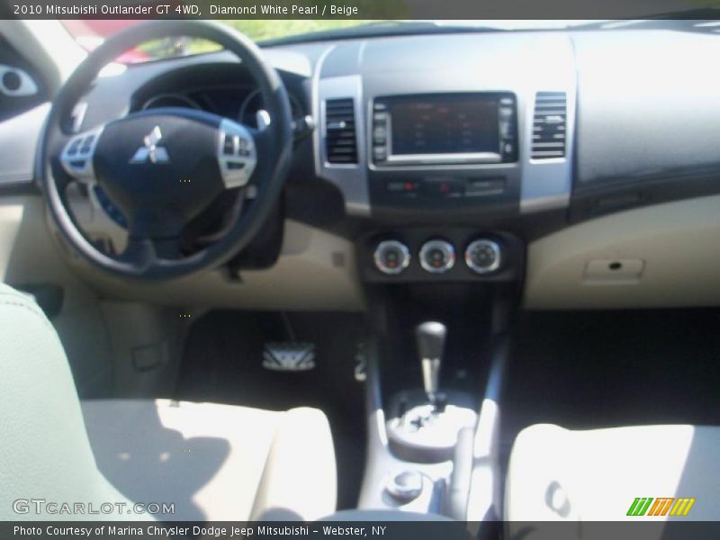 Diamond White Pearl / Beige 2010 Mitsubishi Outlander GT 4WD