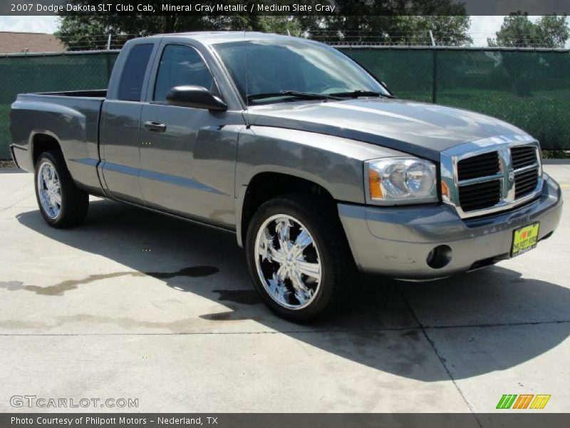 Mineral Gray Metallic / Medium Slate Gray 2007 Dodge Dakota SLT Club Cab