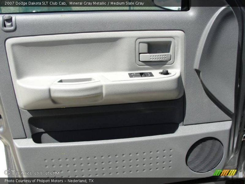 Mineral Gray Metallic / Medium Slate Gray 2007 Dodge Dakota SLT Club Cab