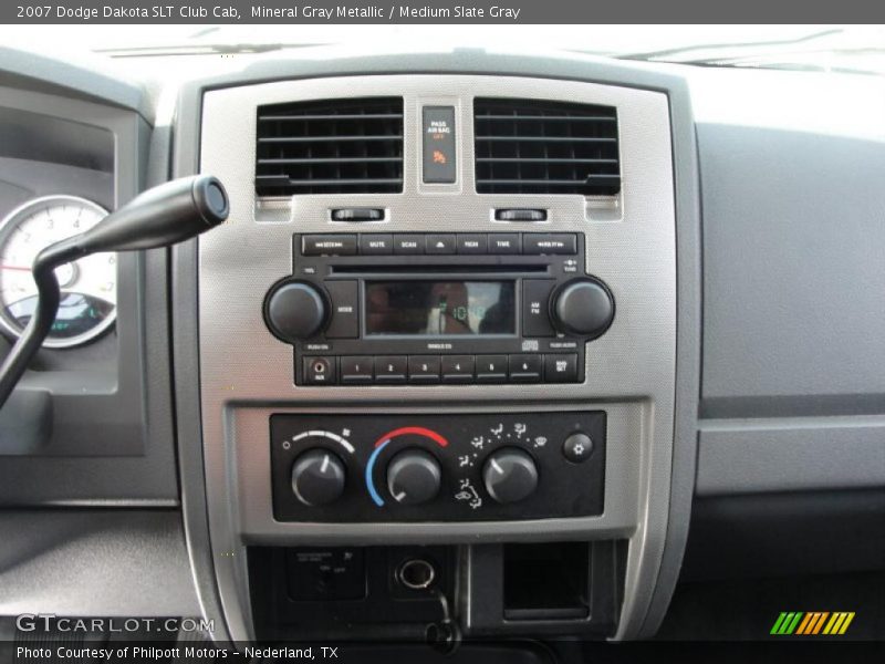 Mineral Gray Metallic / Medium Slate Gray 2007 Dodge Dakota SLT Club Cab