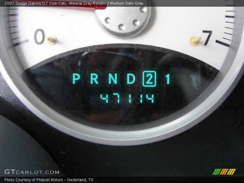 Mineral Gray Metallic / Medium Slate Gray 2007 Dodge Dakota SLT Club Cab