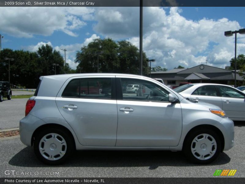 Silver Streak Mica / Charcoal Gray 2009 Scion xD