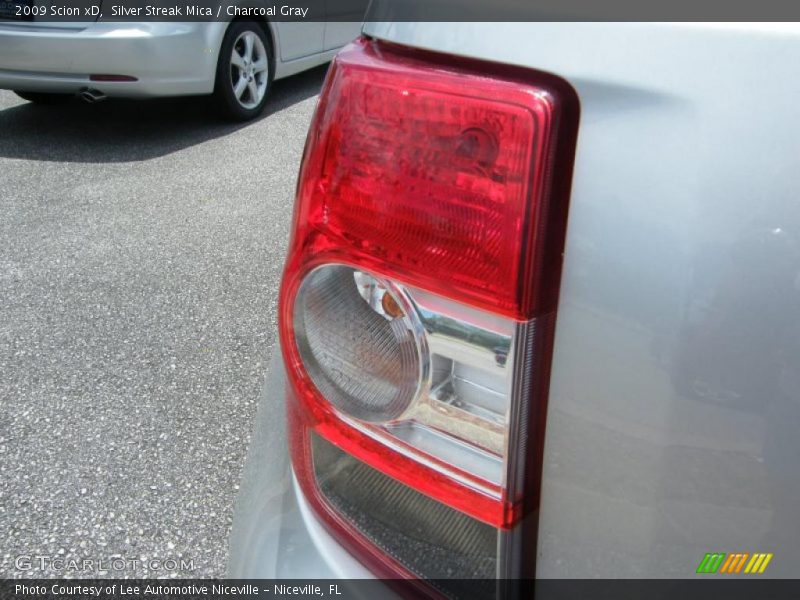 Silver Streak Mica / Charcoal Gray 2009 Scion xD
