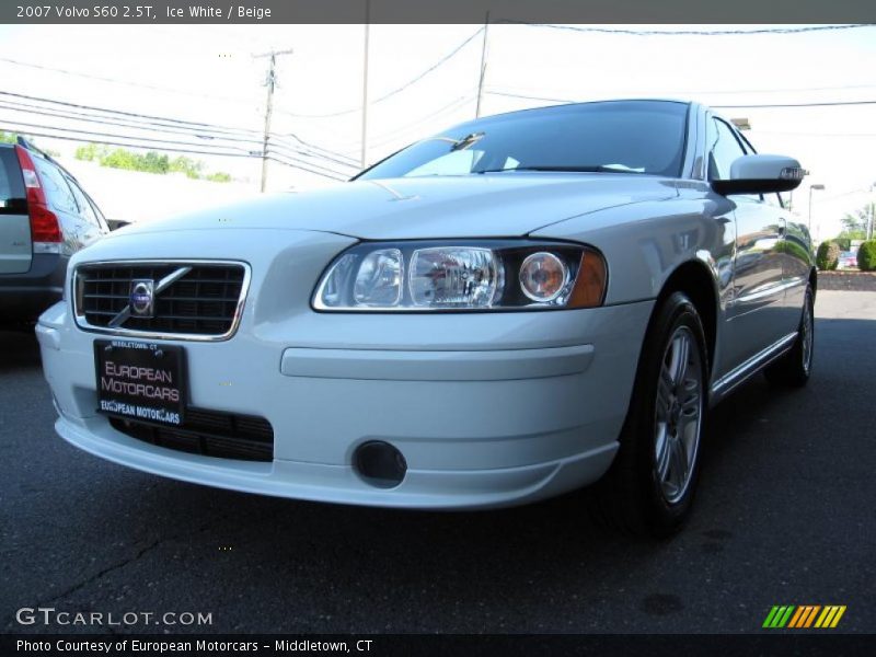 Ice White / Beige 2007 Volvo S60 2.5T