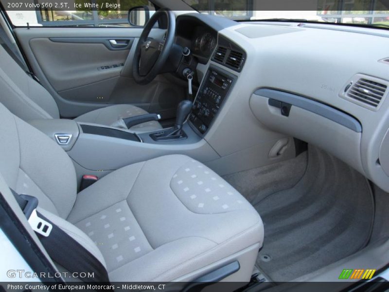 Ice White / Beige 2007 Volvo S60 2.5T