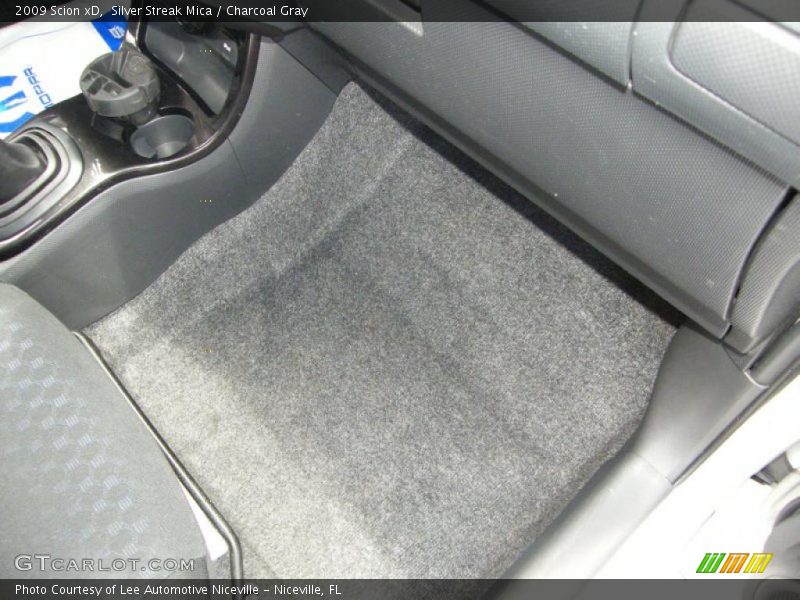 Silver Streak Mica / Charcoal Gray 2009 Scion xD