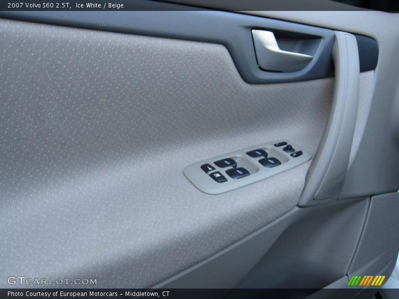 Ice White / Beige 2007 Volvo S60 2.5T
