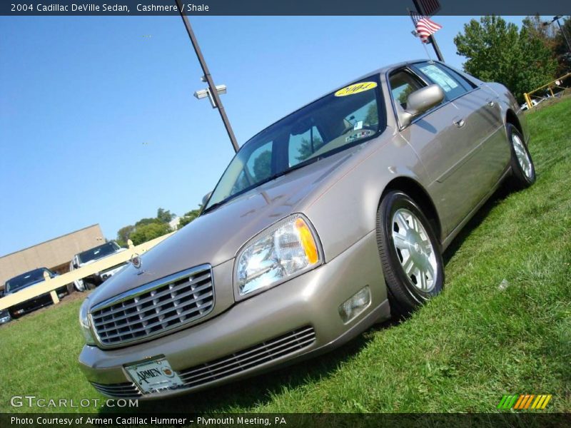 Cashmere / Shale 2004 Cadillac DeVille Sedan