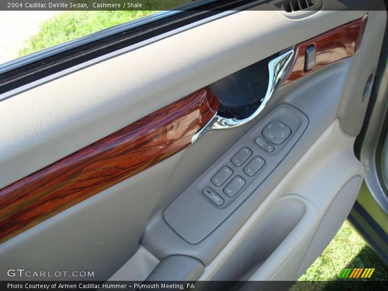 Cashmere / Shale 2004 Cadillac DeVille Sedan