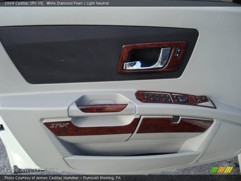 White Diamond Pearl / Light Neutral 2004 Cadillac SRX V8