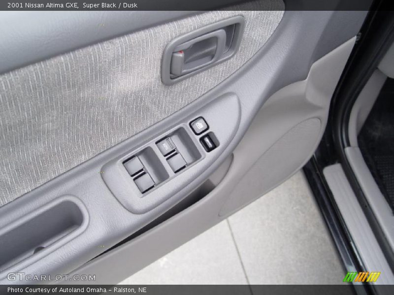 Super Black / Dusk 2001 Nissan Altima GXE