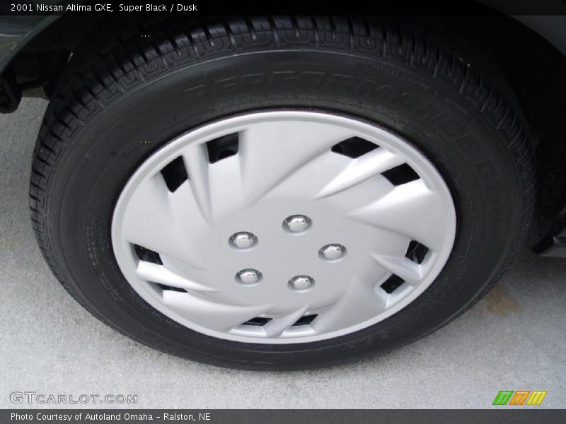 Super Black / Dusk 2001 Nissan Altima GXE