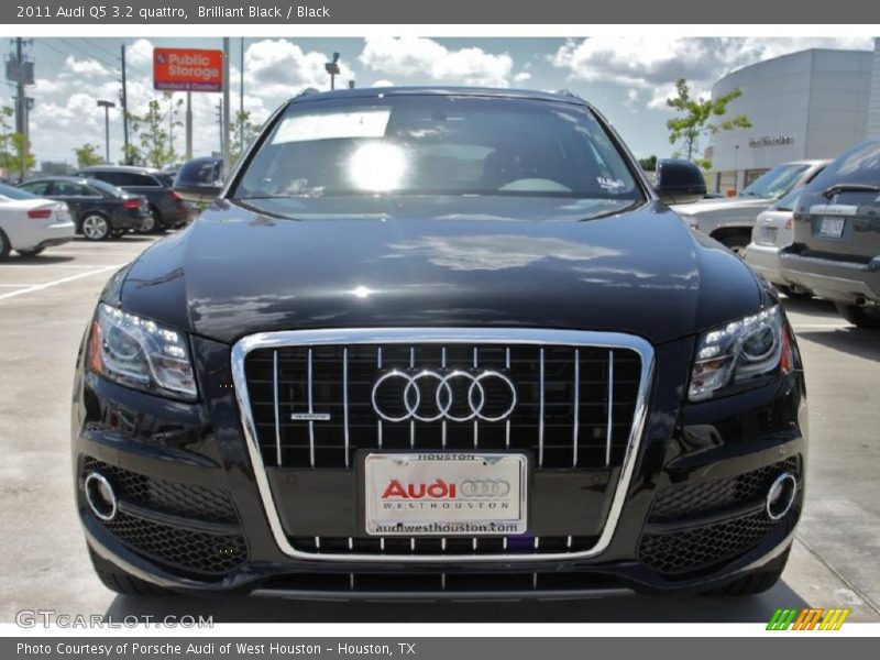 Brilliant Black / Black 2011 Audi Q5 3.2 quattro