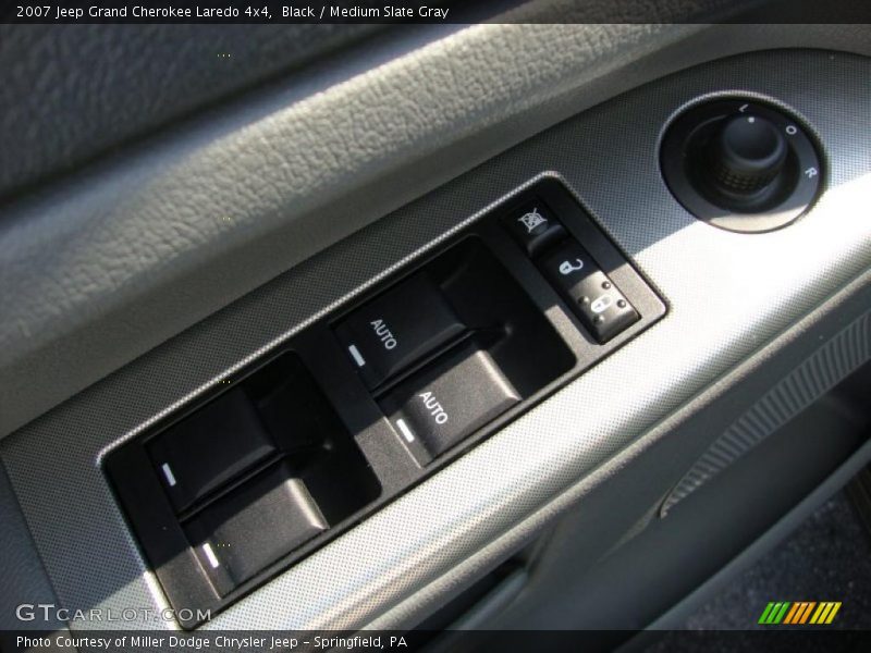 Black / Medium Slate Gray 2007 Jeep Grand Cherokee Laredo 4x4