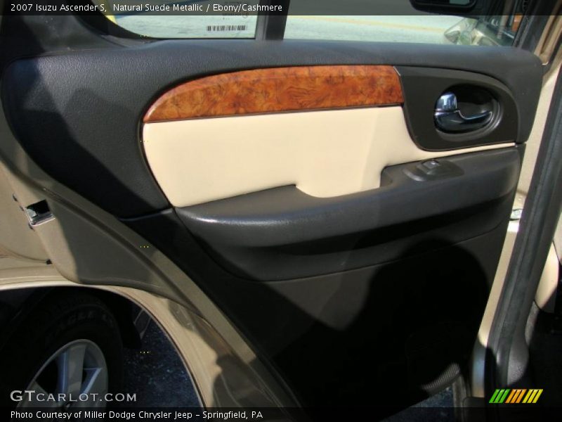 Natural Suede Metallic / Ebony/Cashmere 2007 Isuzu Ascender S