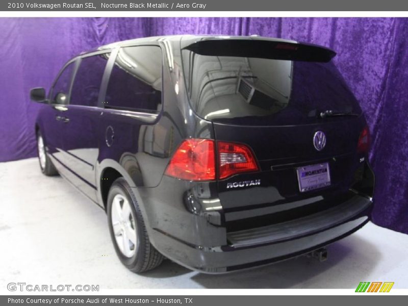 Nocturne Black Metallic / Aero Gray 2010 Volkswagen Routan SEL