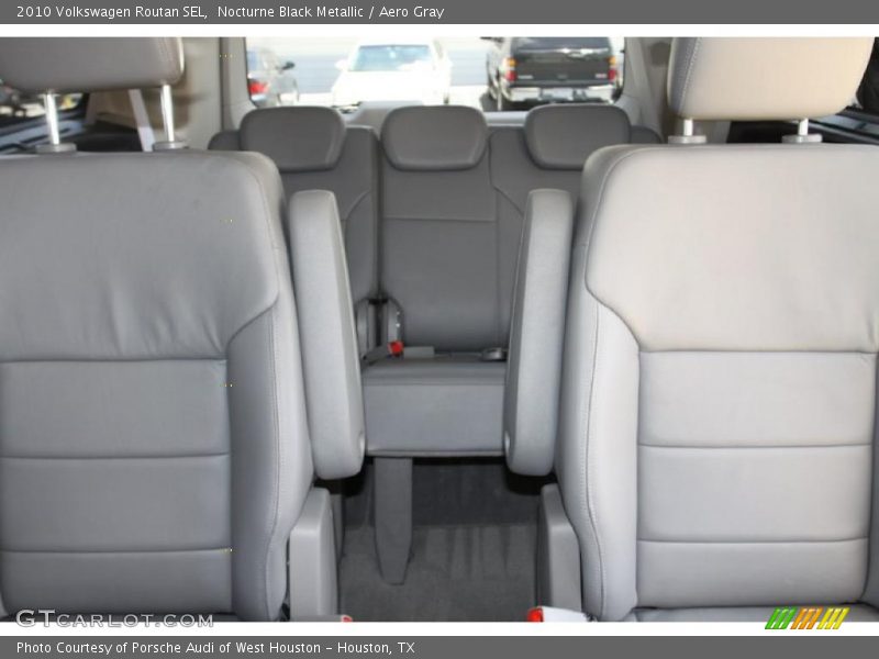 Nocturne Black Metallic / Aero Gray 2010 Volkswagen Routan SEL