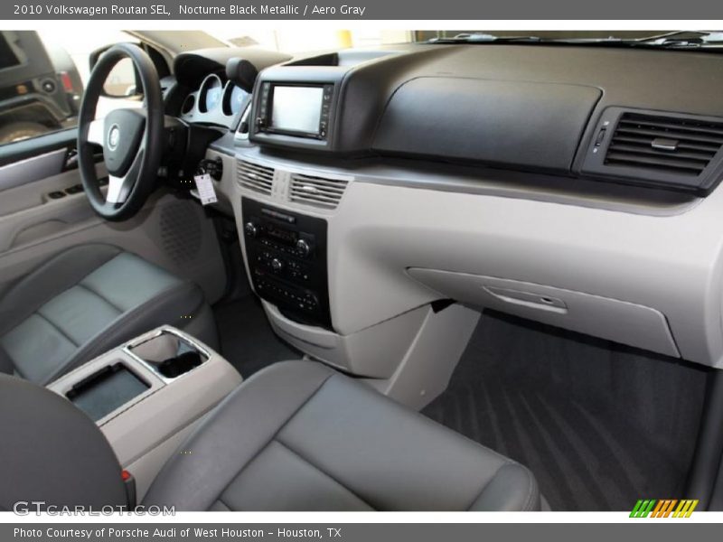Nocturne Black Metallic / Aero Gray 2010 Volkswagen Routan SEL