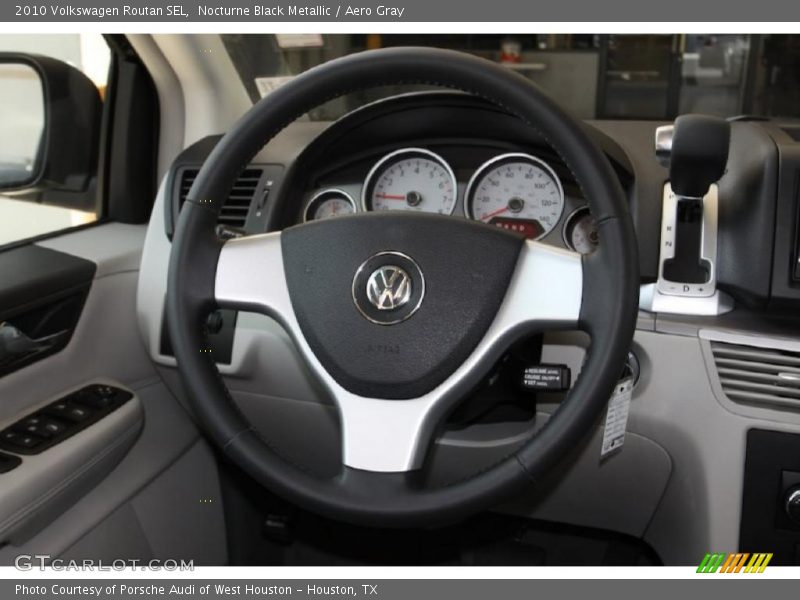 Nocturne Black Metallic / Aero Gray 2010 Volkswagen Routan SEL