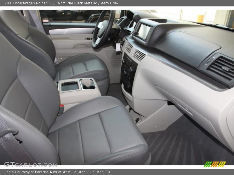 Nocturne Black Metallic / Aero Gray 2010 Volkswagen Routan SEL